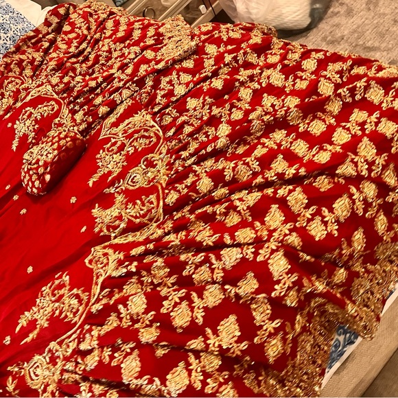 A gorgeous & Royal Embellished Bridal Outfit by Designer Faiza Saqlain - Picture 14 of 14